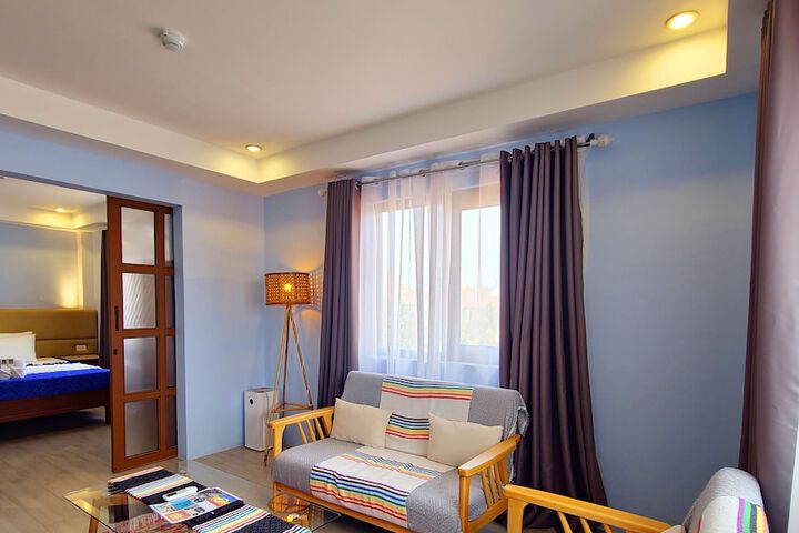 Room 17 of 35