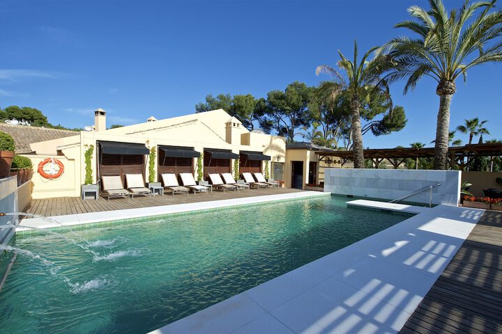 Pool 56 of 91
