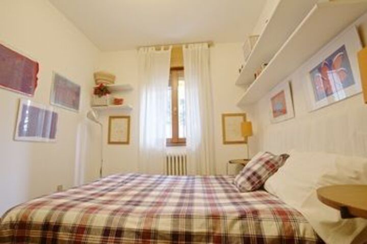 Room 8 of 20