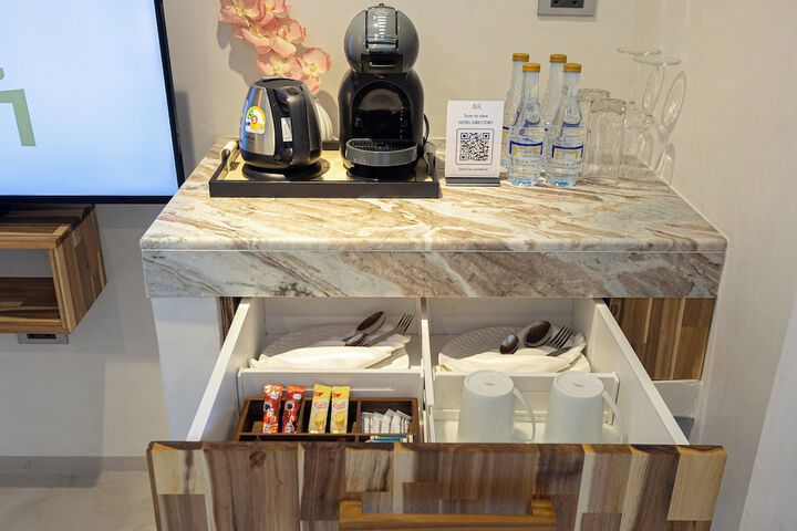 Breakfast/Coffee Service 73 of 218