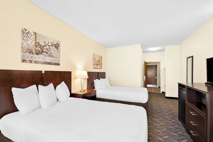 Room 8 of 31