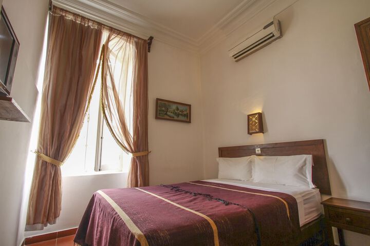 Room 28 of 58