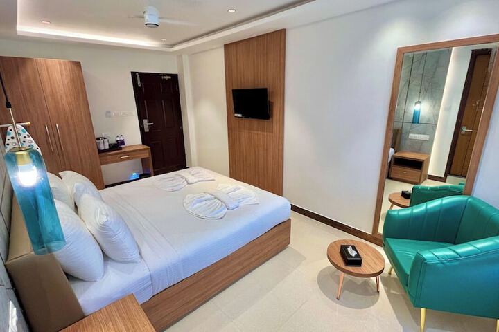 Room 63 of 97