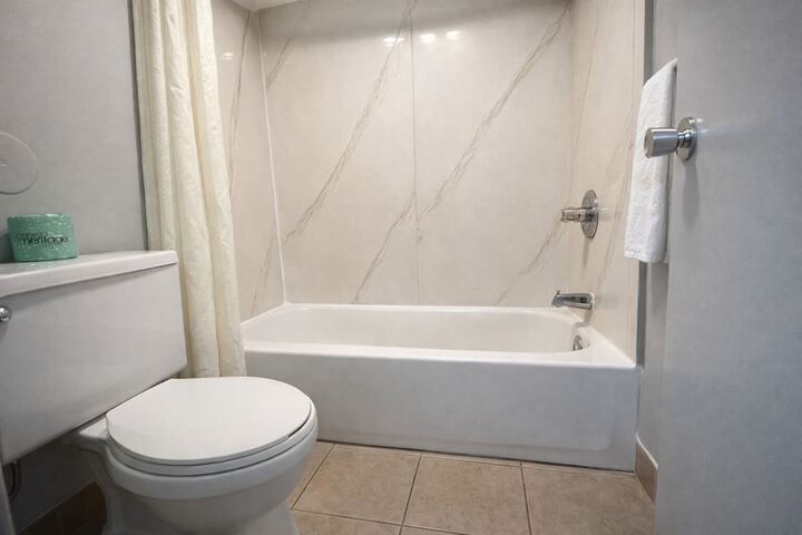 Room 10 of 22