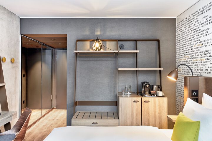 Room 19 of 55