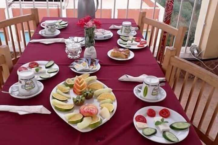 Breakfast/Coffee Service 111 of 164
