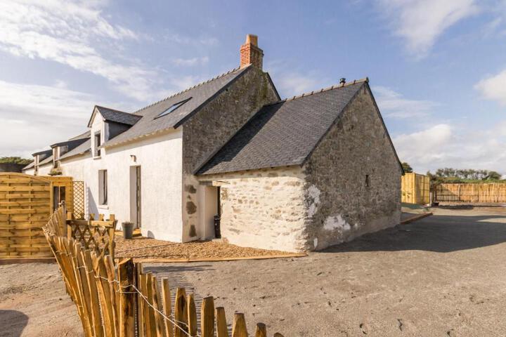 Maison bretonne rénovée près de la mer avec jardin terrasse et équipements modernes - FR-1-306-1197