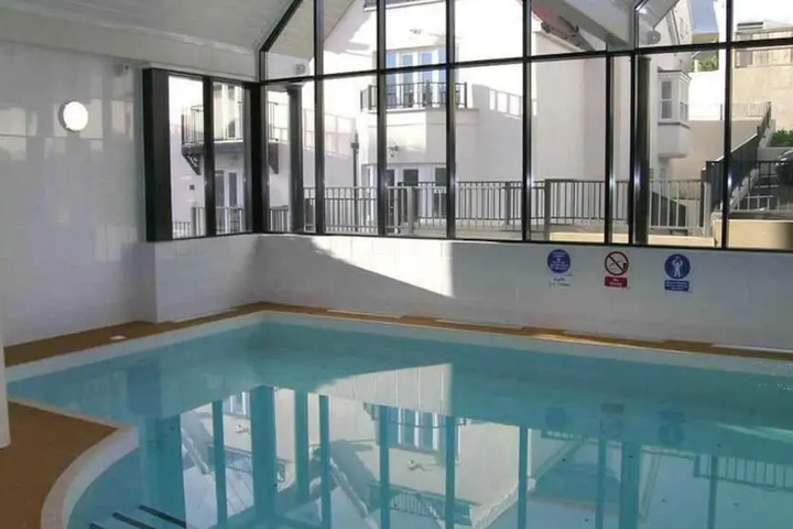 Pool 9 of 14