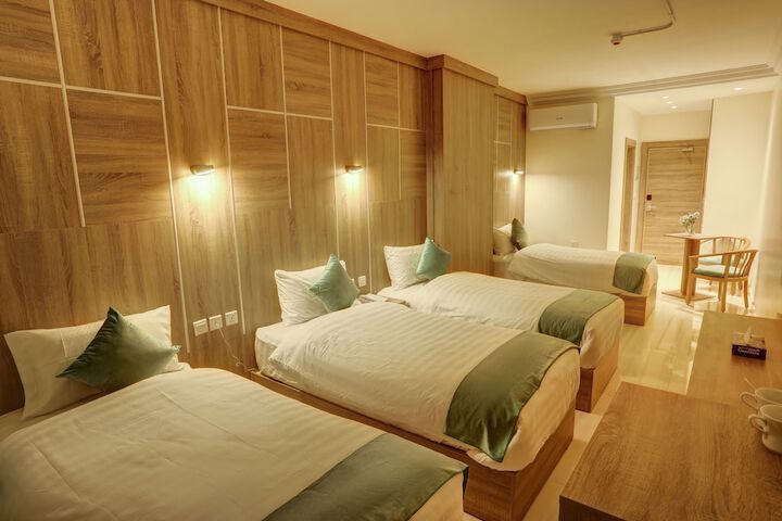 Room 8 of 15