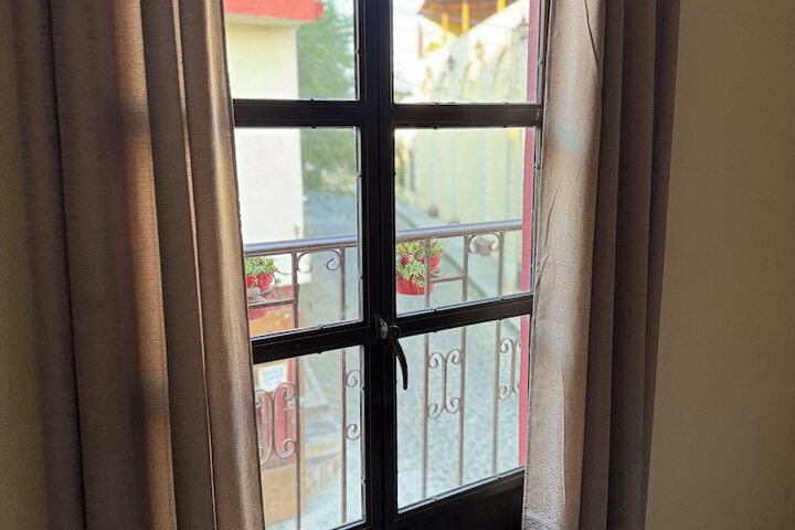 Room 21 of 82