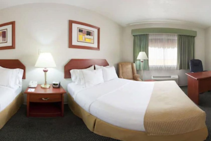 Room 6 of 55