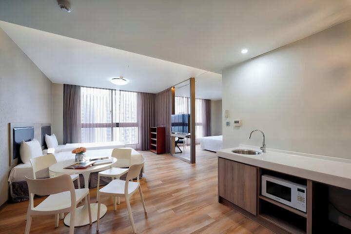 Room 70 of 155
