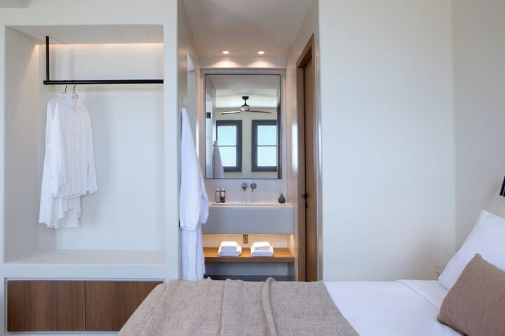 Room 155 of 189