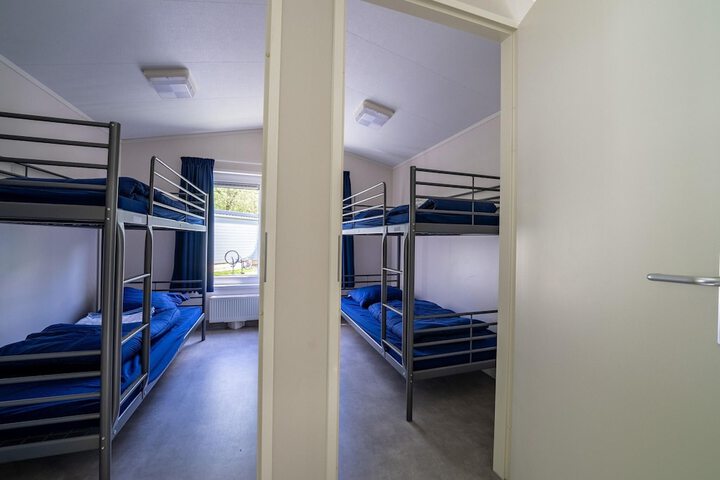 Room 3 of 40
