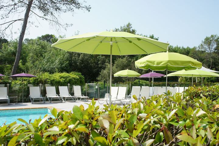 Hotel with Pool