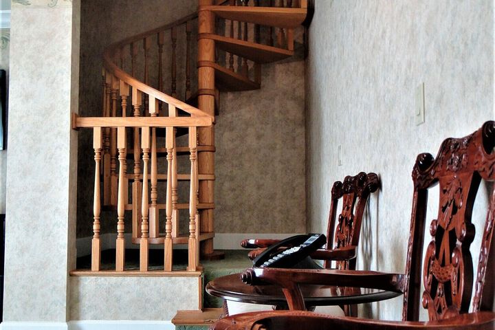 Room 12 of 37