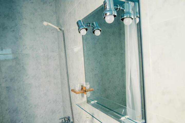 Room 60 of 65