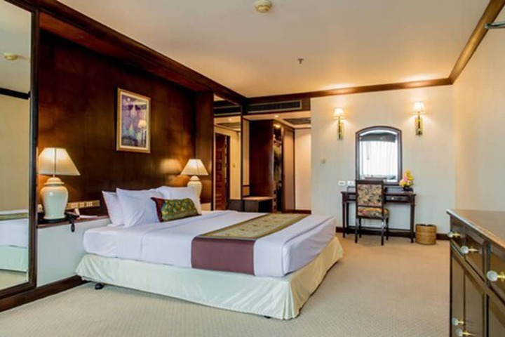 Room 16 of 58
