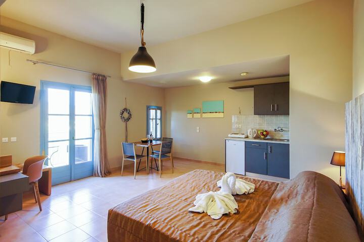 Room 5 of 34