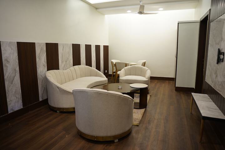 Room 26 of 84