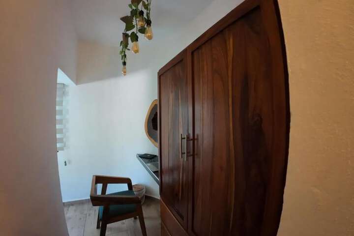 Room 49 of 62