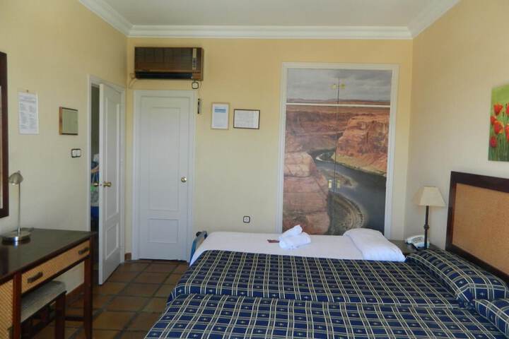 Room 22 of 51