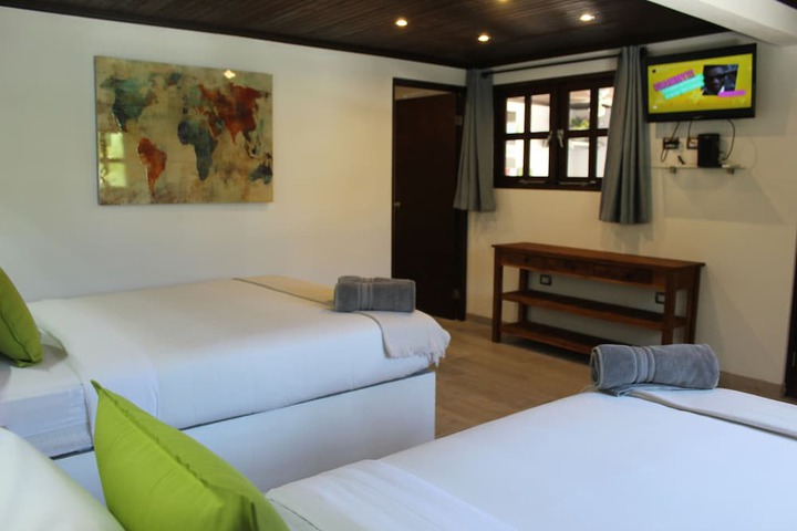 Room 17 of 141