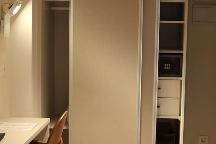 Room 22 of 53