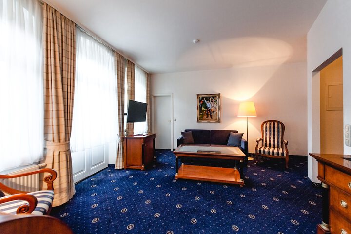 Room 27 of 57