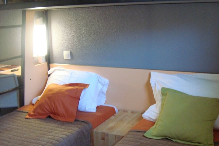 Room 8 of 22