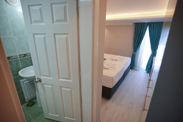 Room 78 of 80