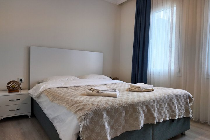 Room 3 of 14