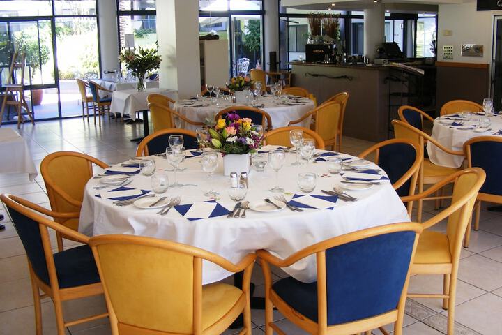 Dining 46 of 68