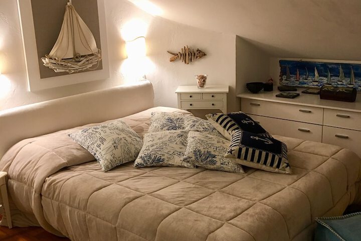 Room 40 of 74