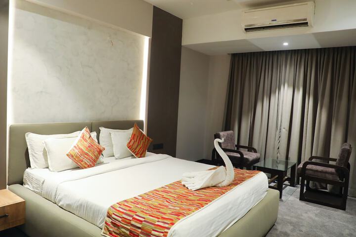 Room 18 of 34