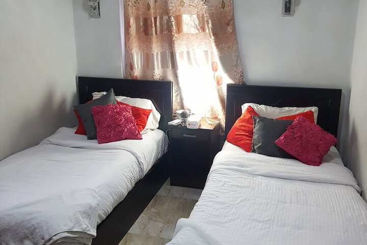 Room 17 of 38