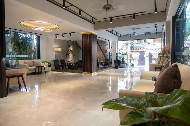 Lobby Entry