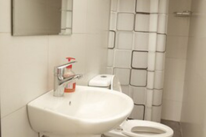 Room 3 of 24
