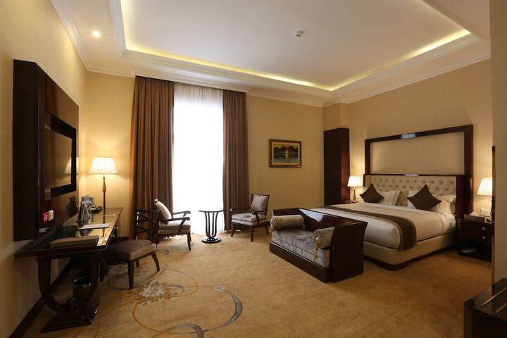 Room 12 of 71