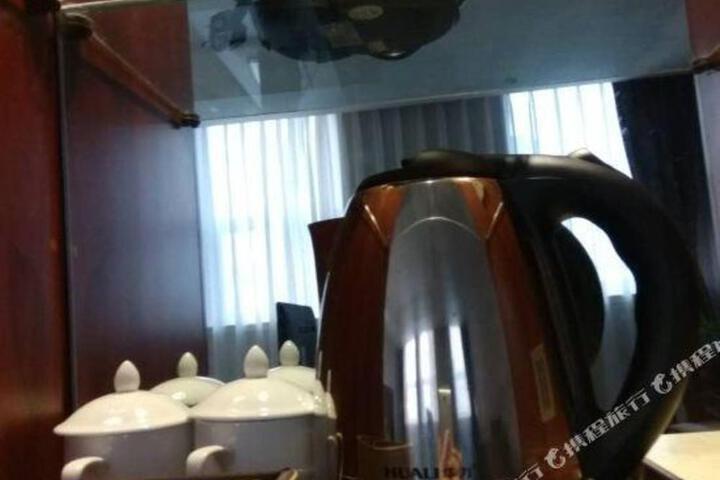 Guanzhong Hotel