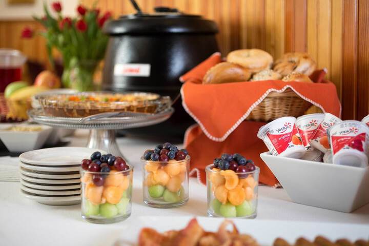 Breakfast/Coffee Service 40 of 56