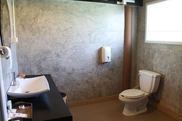 Room 73 of 90