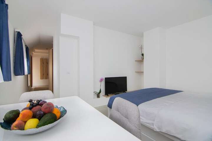 Room 5 of 131