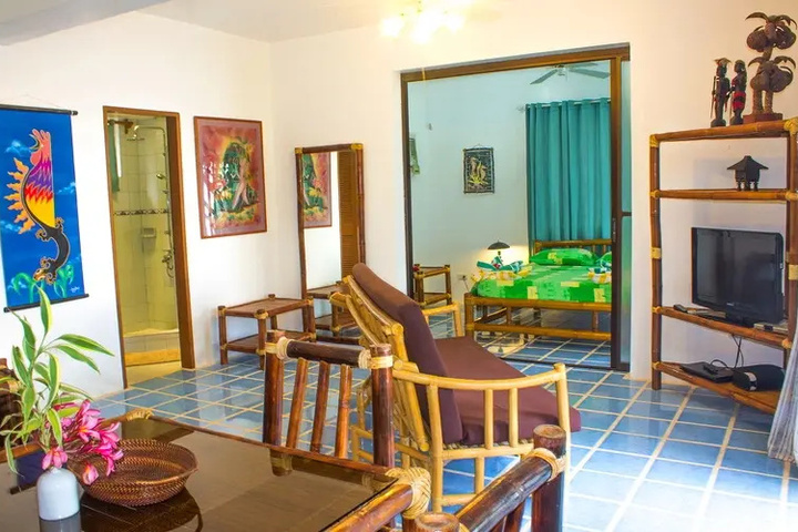 Room 3 of 25