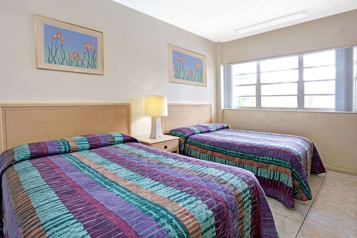 Deluxe Studio 2 Double Beds (7 of 7)