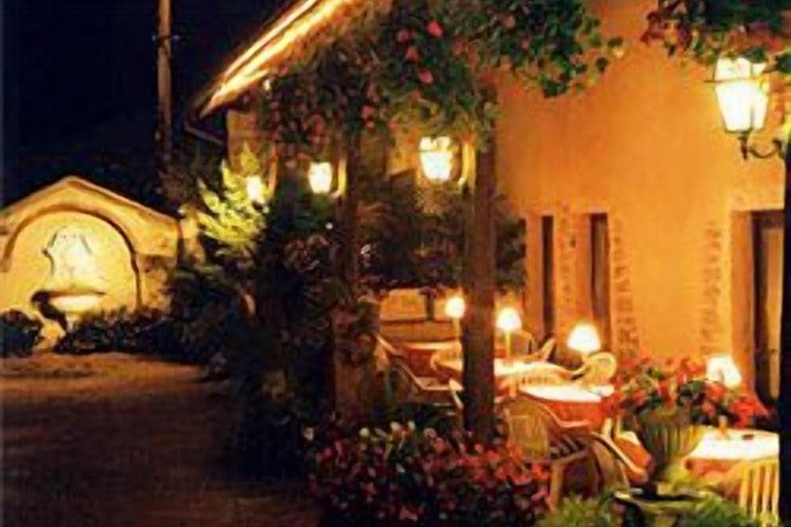 Dining Photos