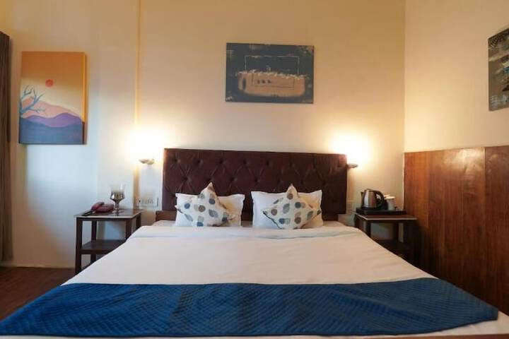 Room 10 of 72