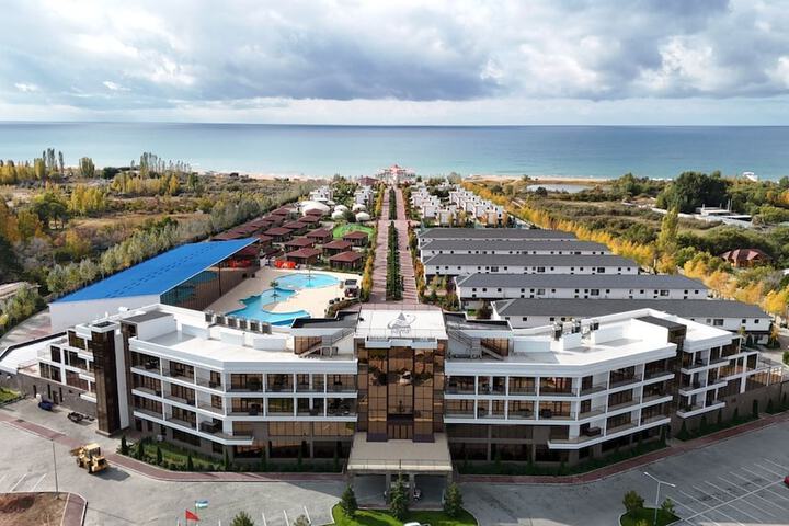 Baytur Resort & Spa