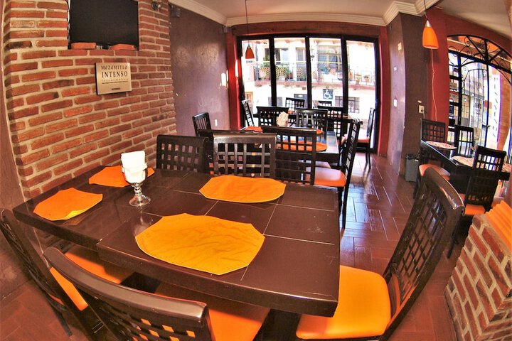 Dining 80 of 91