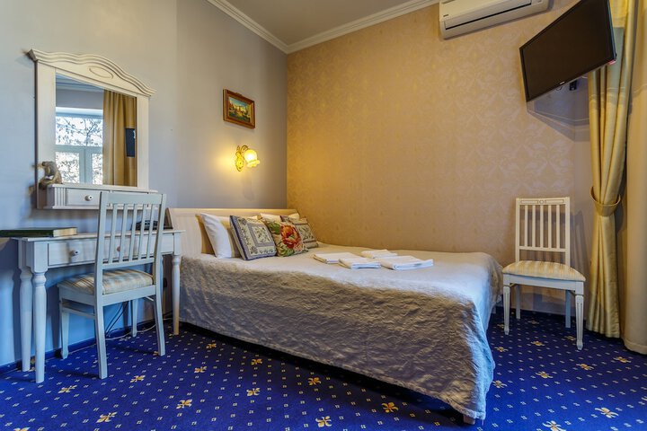 Room 37 of 49